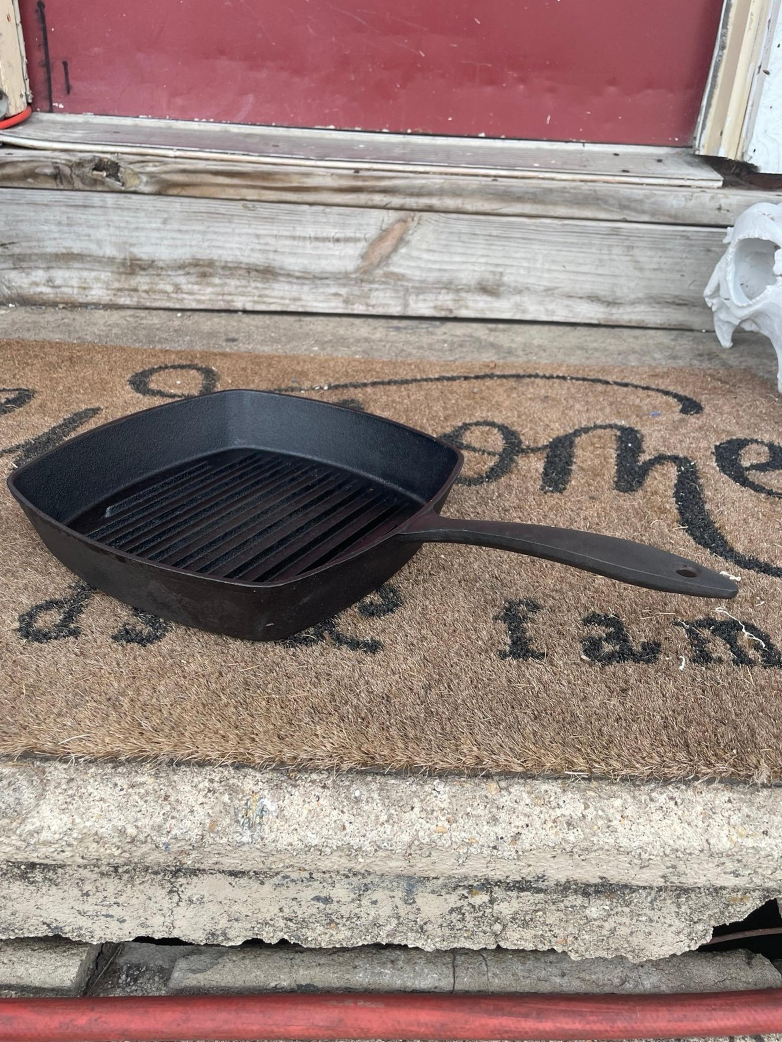 LENOX 10" Square CAST IRON GRILL PAN FRYING SKILLET (With Handle)