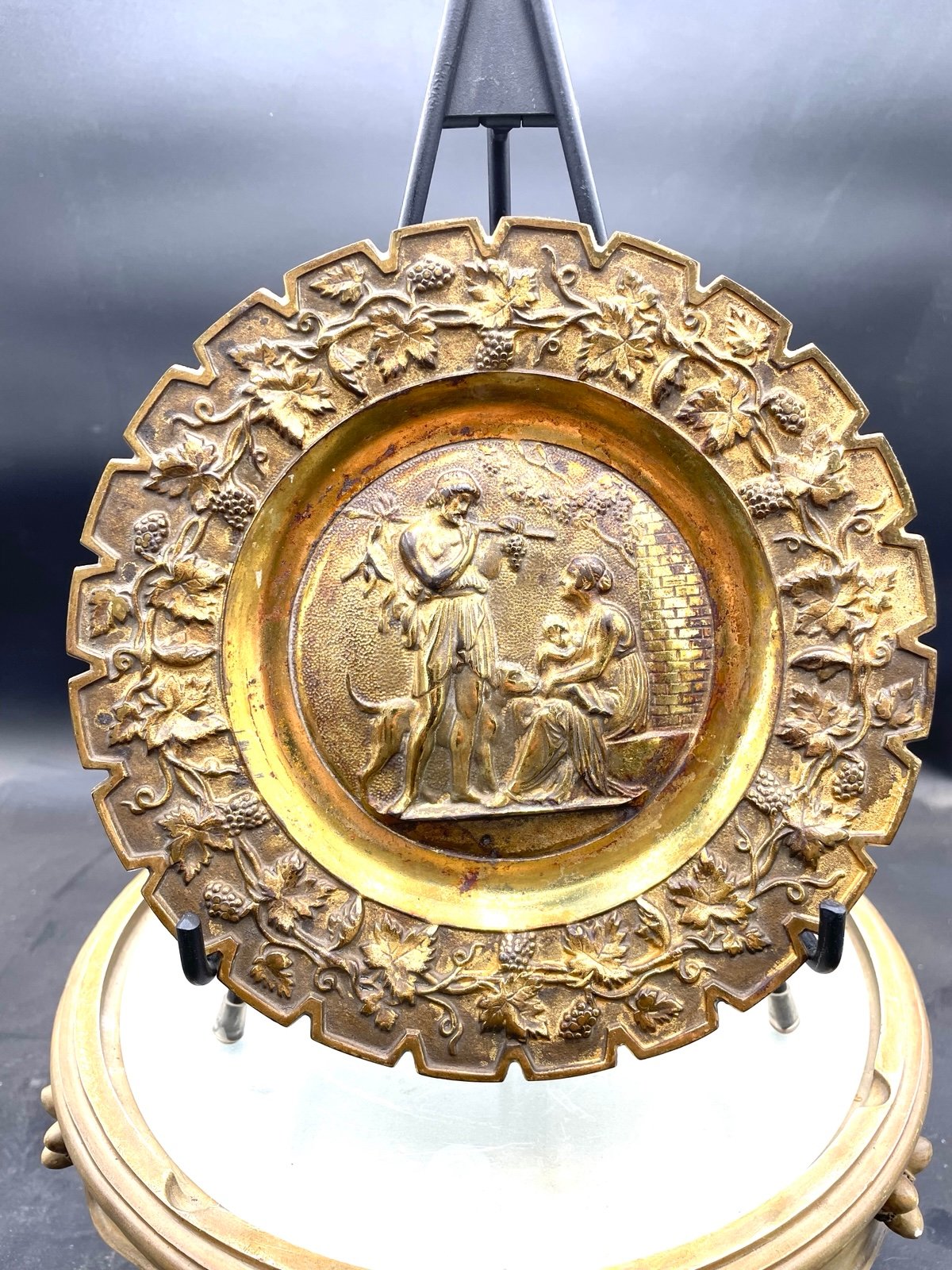 ANTIQUE BRADLEY & HUBBARD BRONZED CAST IRON WALL PLAQUE 1809 8.25” 3556