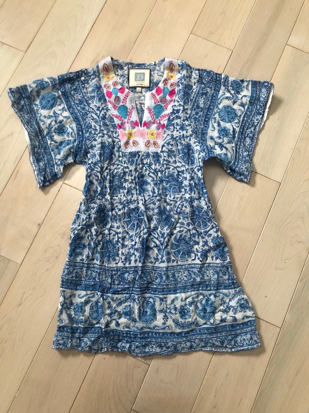 Alicia BELL rare floral mini kaftan Dress