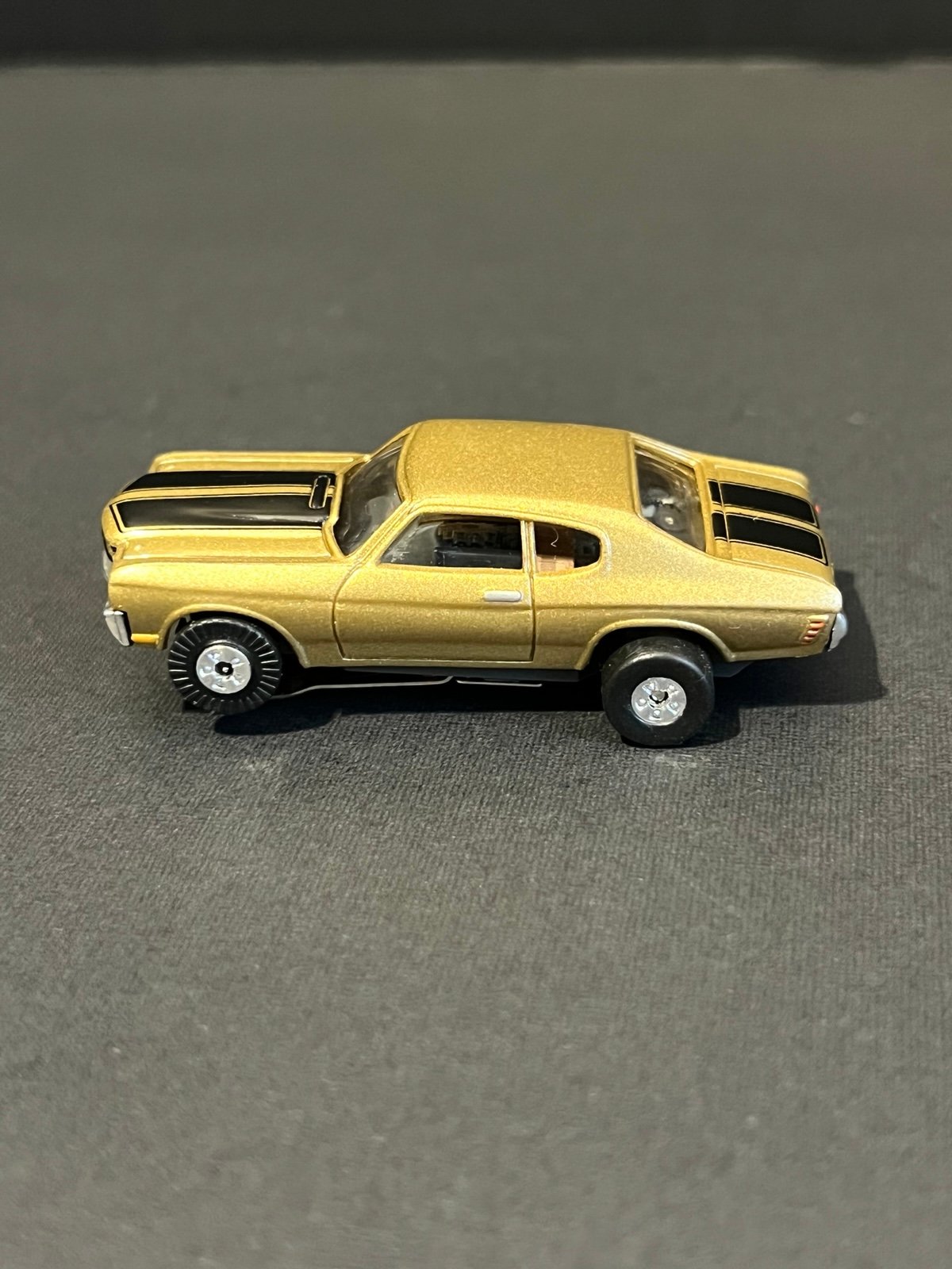 Auto World Thunderjet Ok Used Cars 1970 Chevrolet Chevelle SS Gold HO Slot Car
