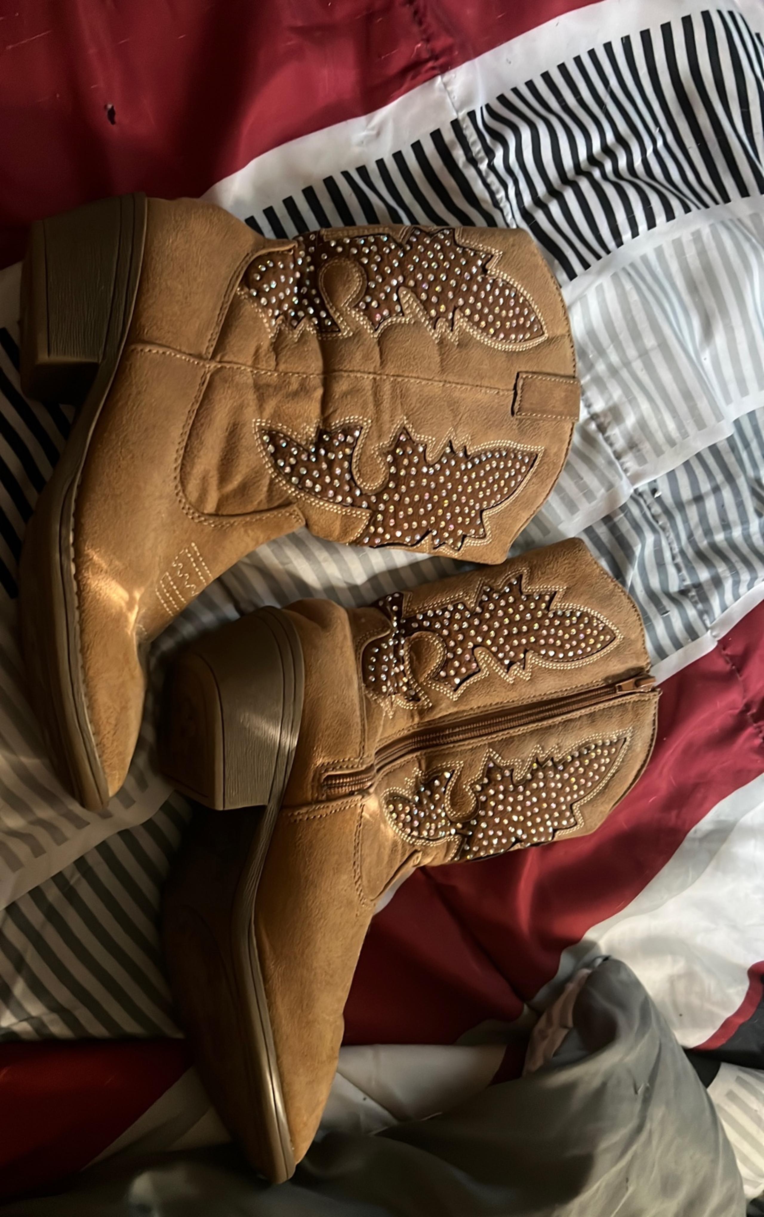 cowboy boots women