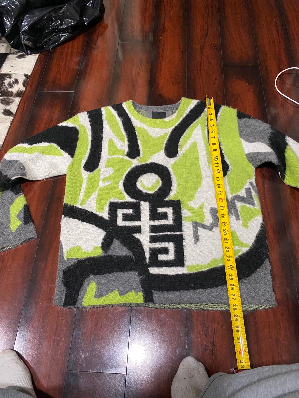 Sweater givenchy new season