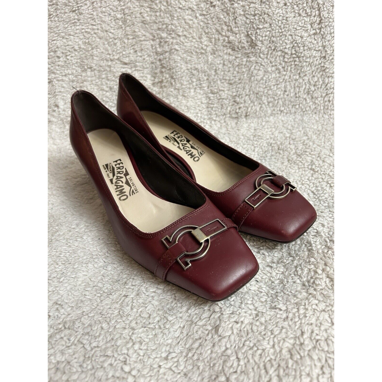 【FERRAGAMO】GANCINI PUMPS Gancini ornament pump - Women | Ferragamo
