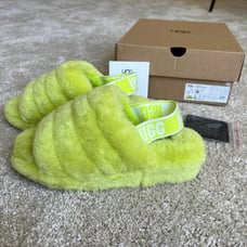 UGG Fur Fluff Yeah Slide Line Key Size 6W Sandals