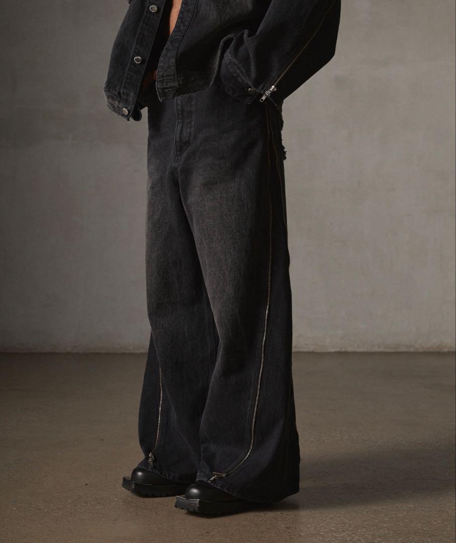 ZipDesign Buggy Denim Pants