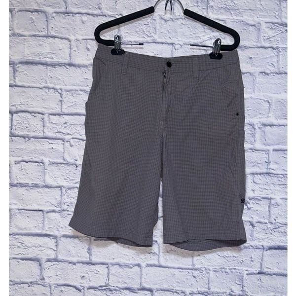 Lululemon kahuna gray grid shorts size 32 Great pre owned condition No flaws s