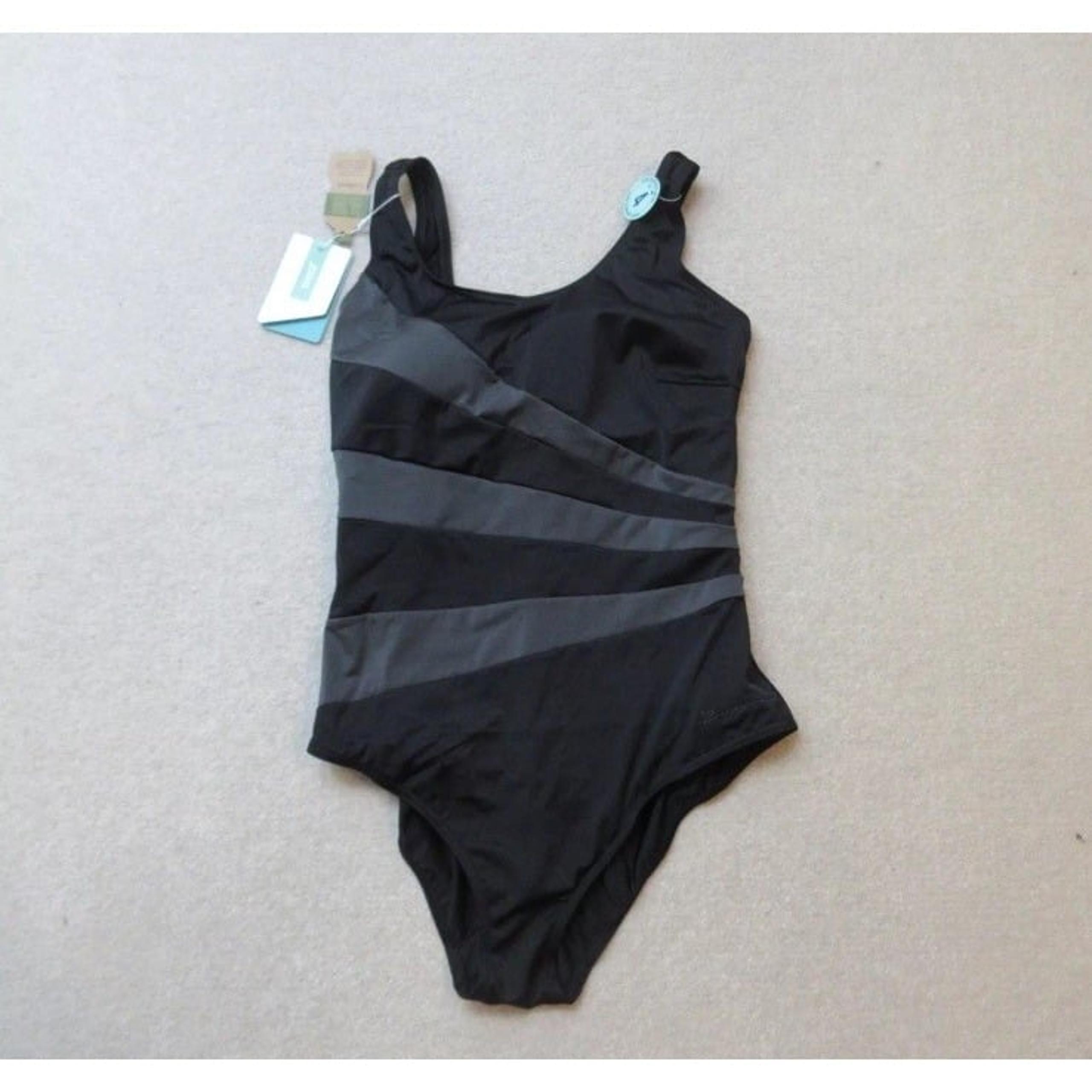 Zoggs Sandon Swimsuit Womens UK 14 Black Holiday Quick Dry Scoopback EU 38 NWT