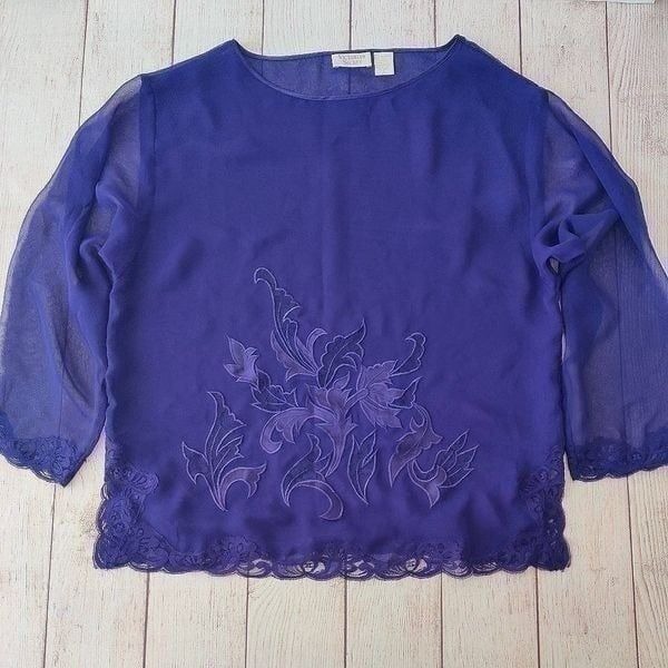 Vintage Victoria's Secret gold label lace trim sheer PJ top sz L