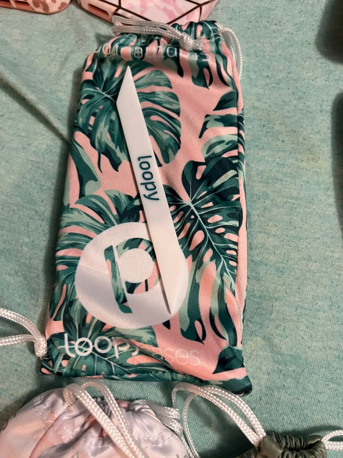 Righty monstera 12 pro max loopy case