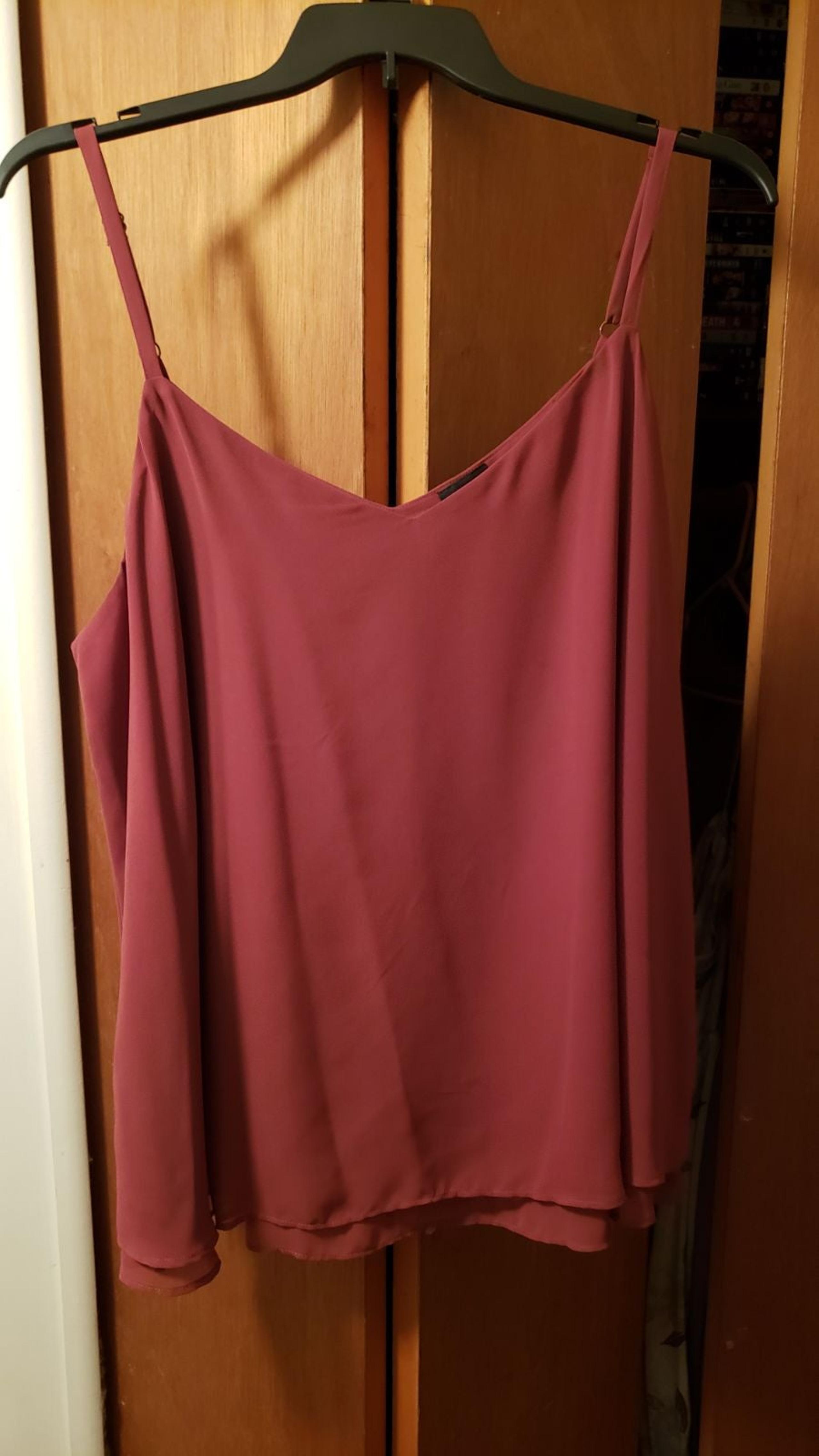 Torrid tank top size 3 red