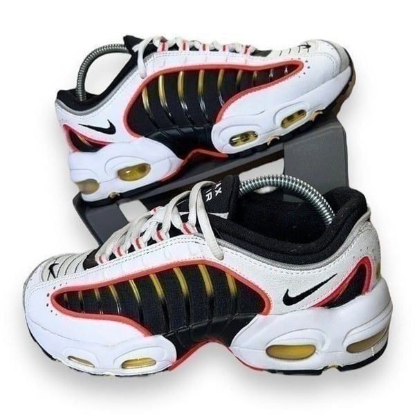 Nike Air Max Tailwind IV White Black Crimson BQ9810-105 Youth 6