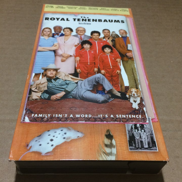 The Royal Tenenbaums VHS Vtg Glover Hackman Huston Murry Paltrow Stiller Wilson