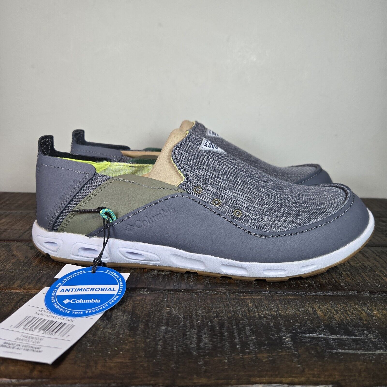 NEW Columbia PFG Bahama Vent Hightide Mens Size 8 Slip-On Boat Fishing Shoe Gray