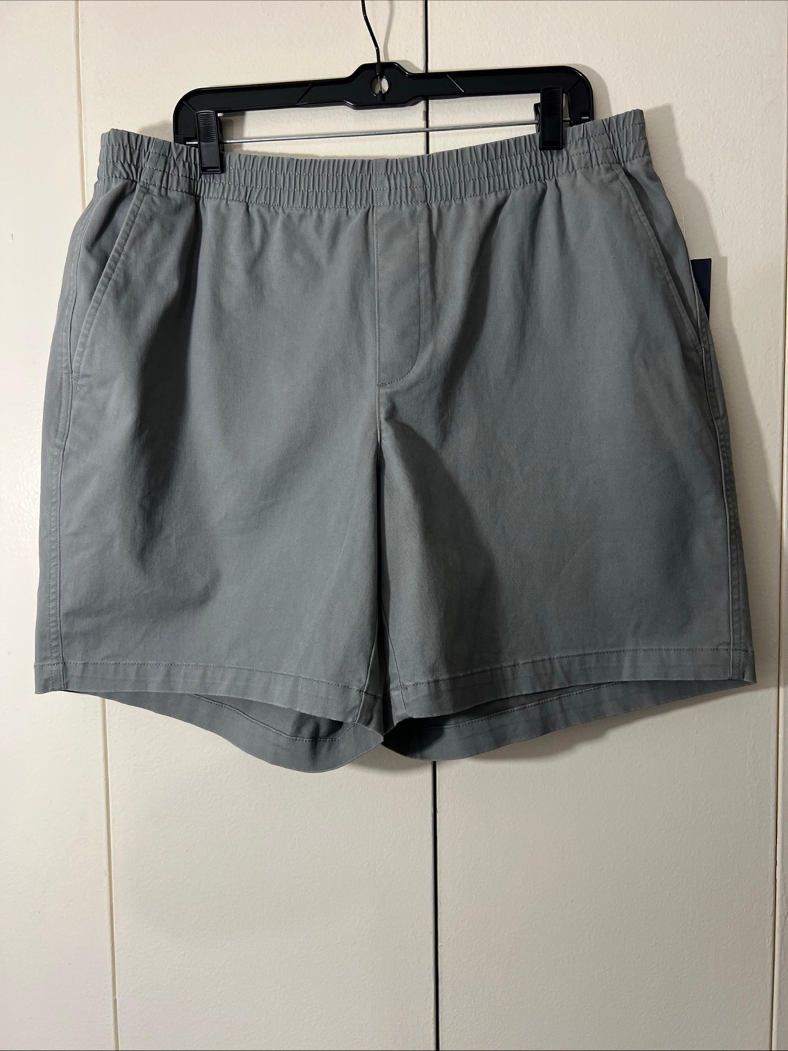 Land’s End Women’s Mid Rise Pull On 7 in Chino Shorts Size 16W Military Green