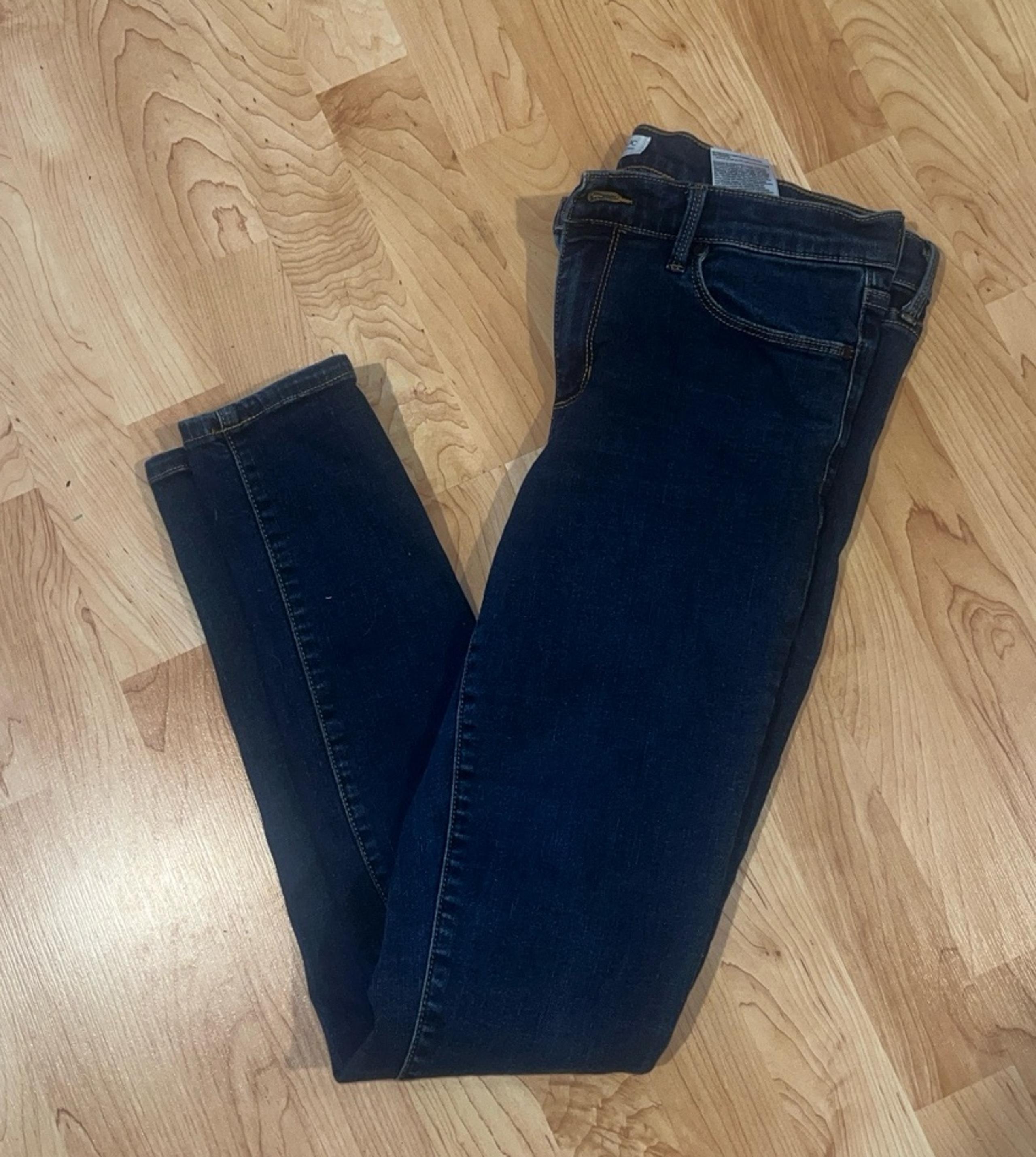 Banana Republic sz 30 skinny stretch jeans