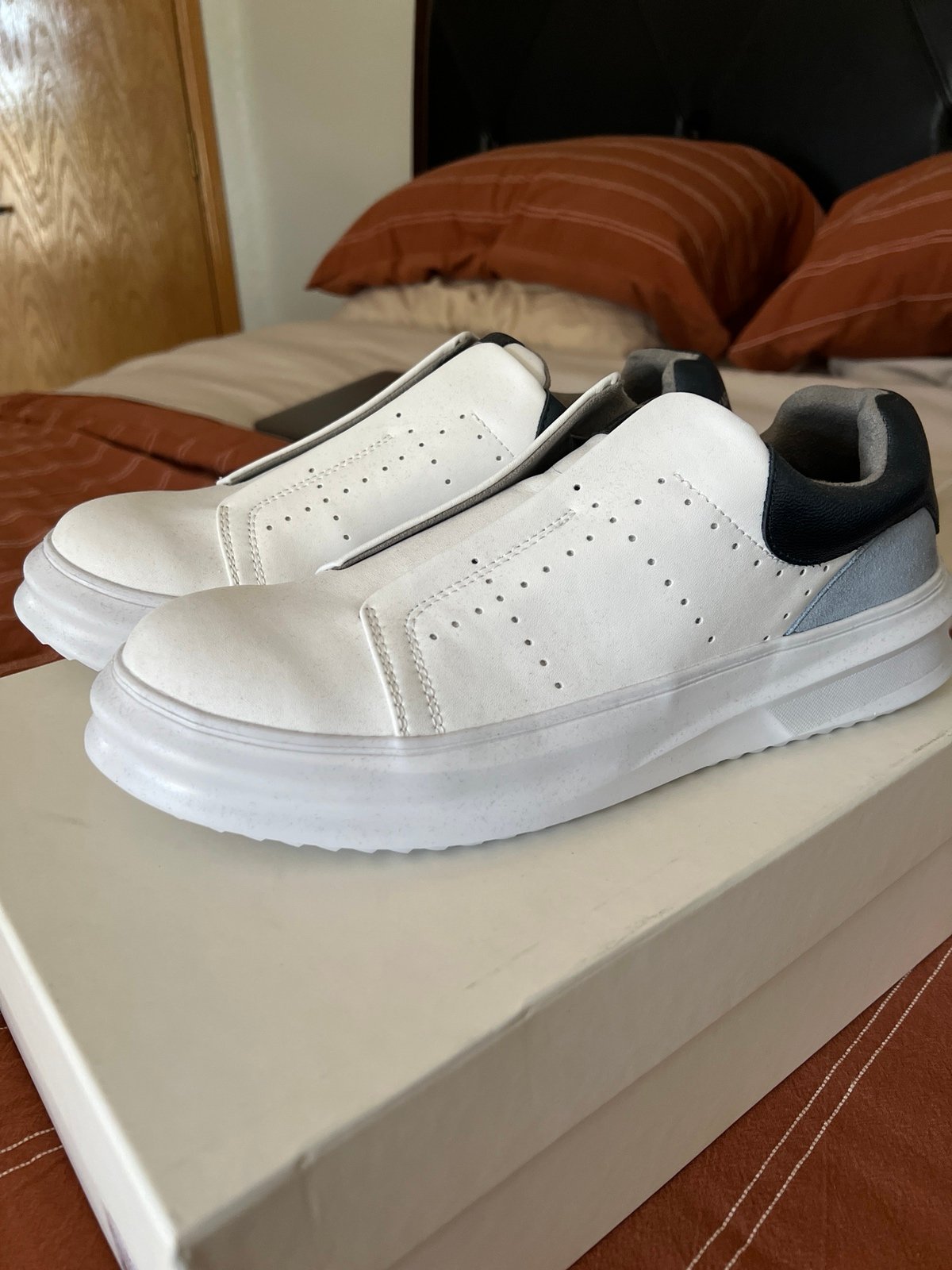 karl lagerfeld sneakers