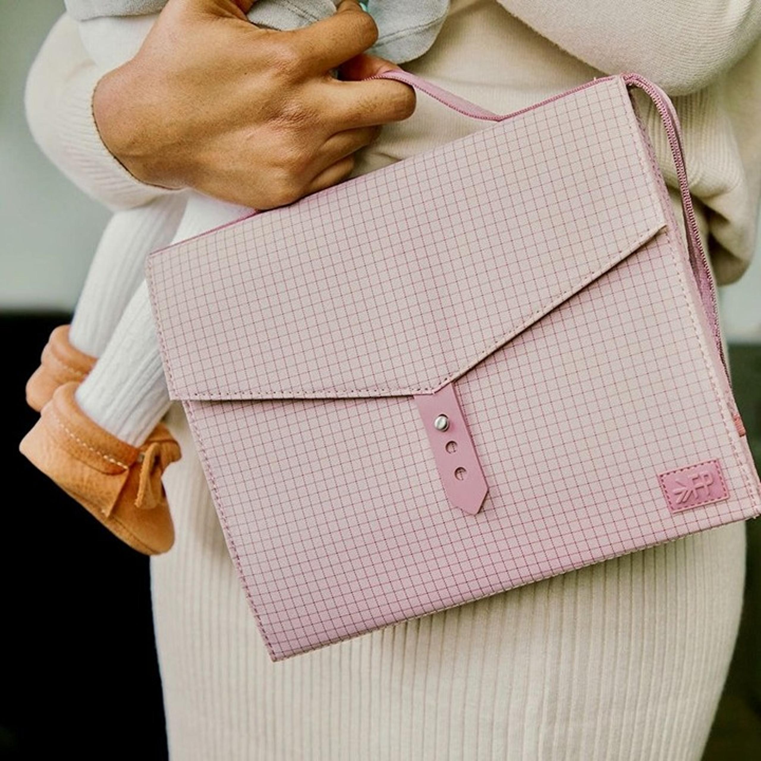 Berlin Changing Clutch by Freshly Picked Portable Baby Diaper Wristlet Bag NWT