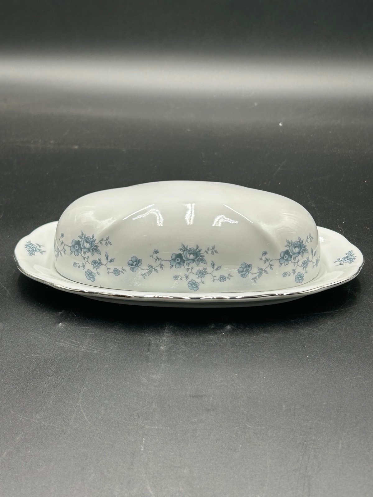 Johann Haviland blue garland Floral Blue and White Butter Dish