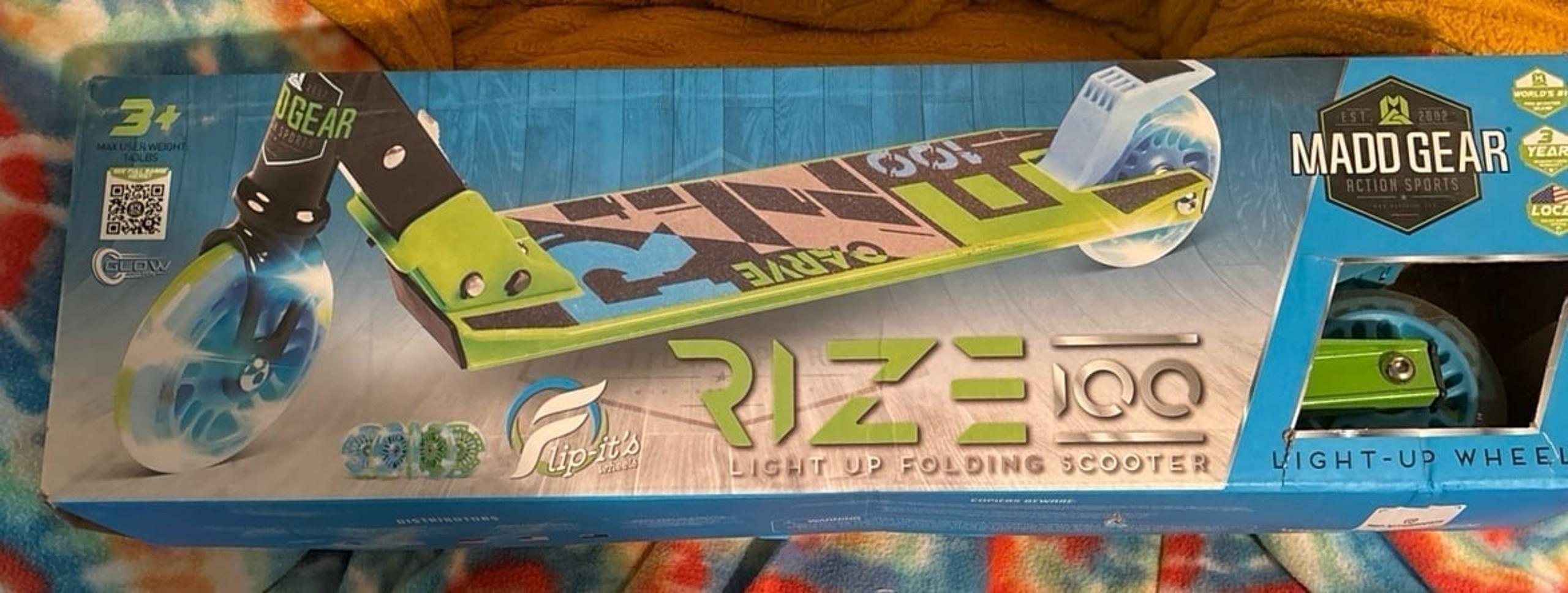 Madd Gear Light up folding Scooter