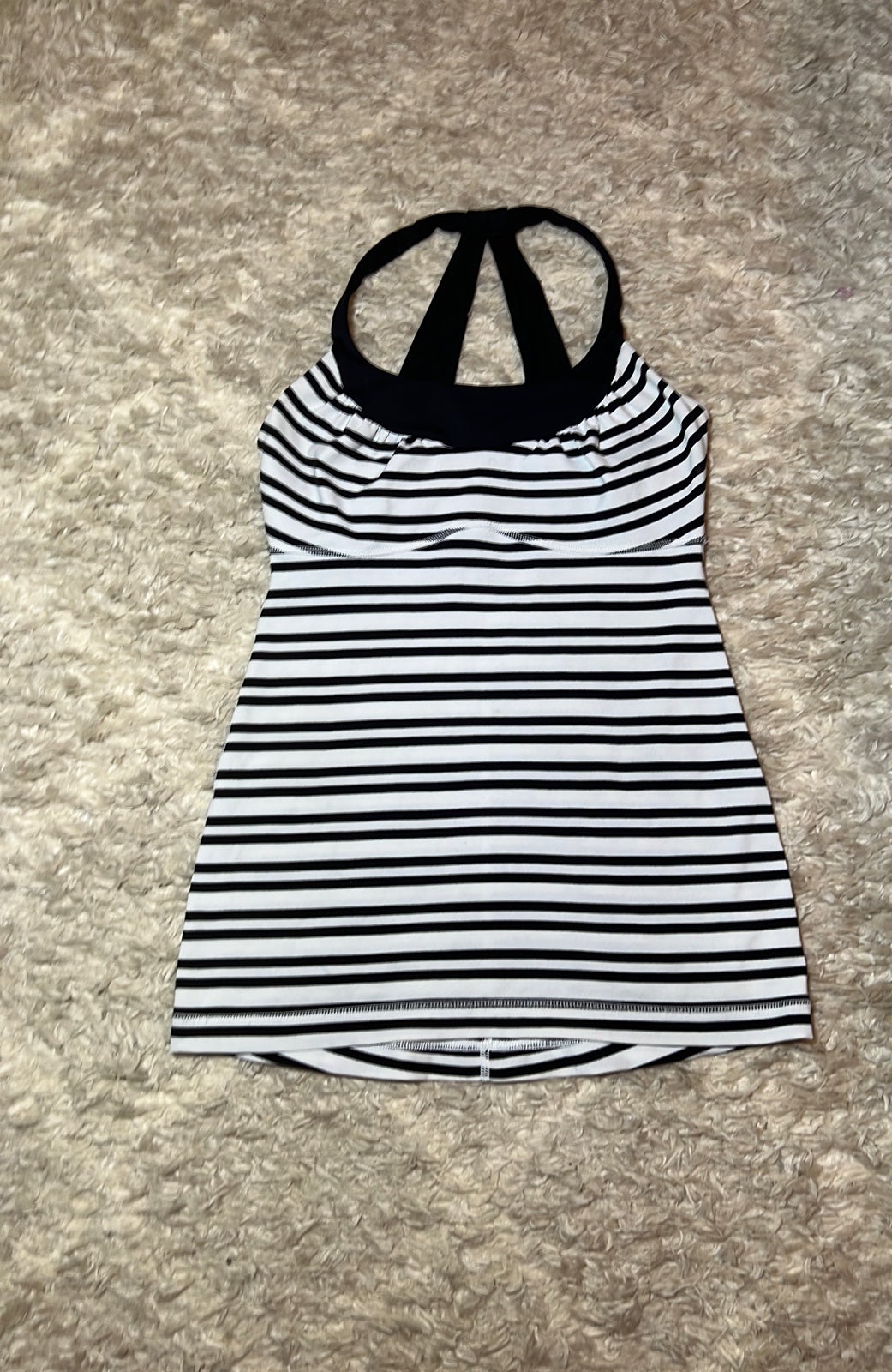 Lululemon scoop Me Up thank size 4