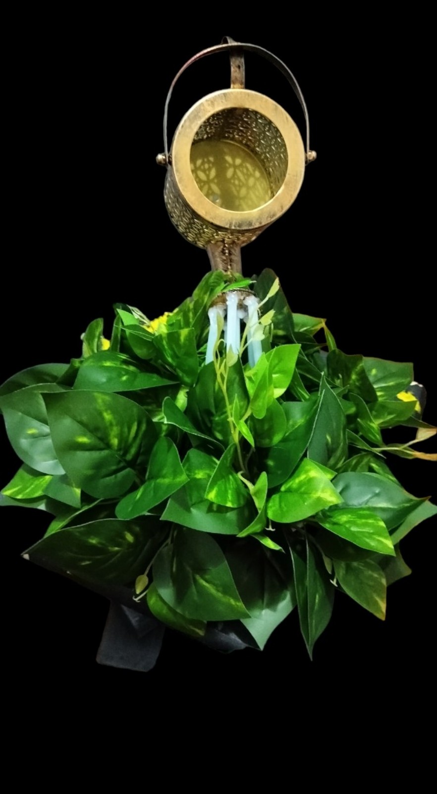 Floating Tea Pot, Water Flowing in Fluffy Plant