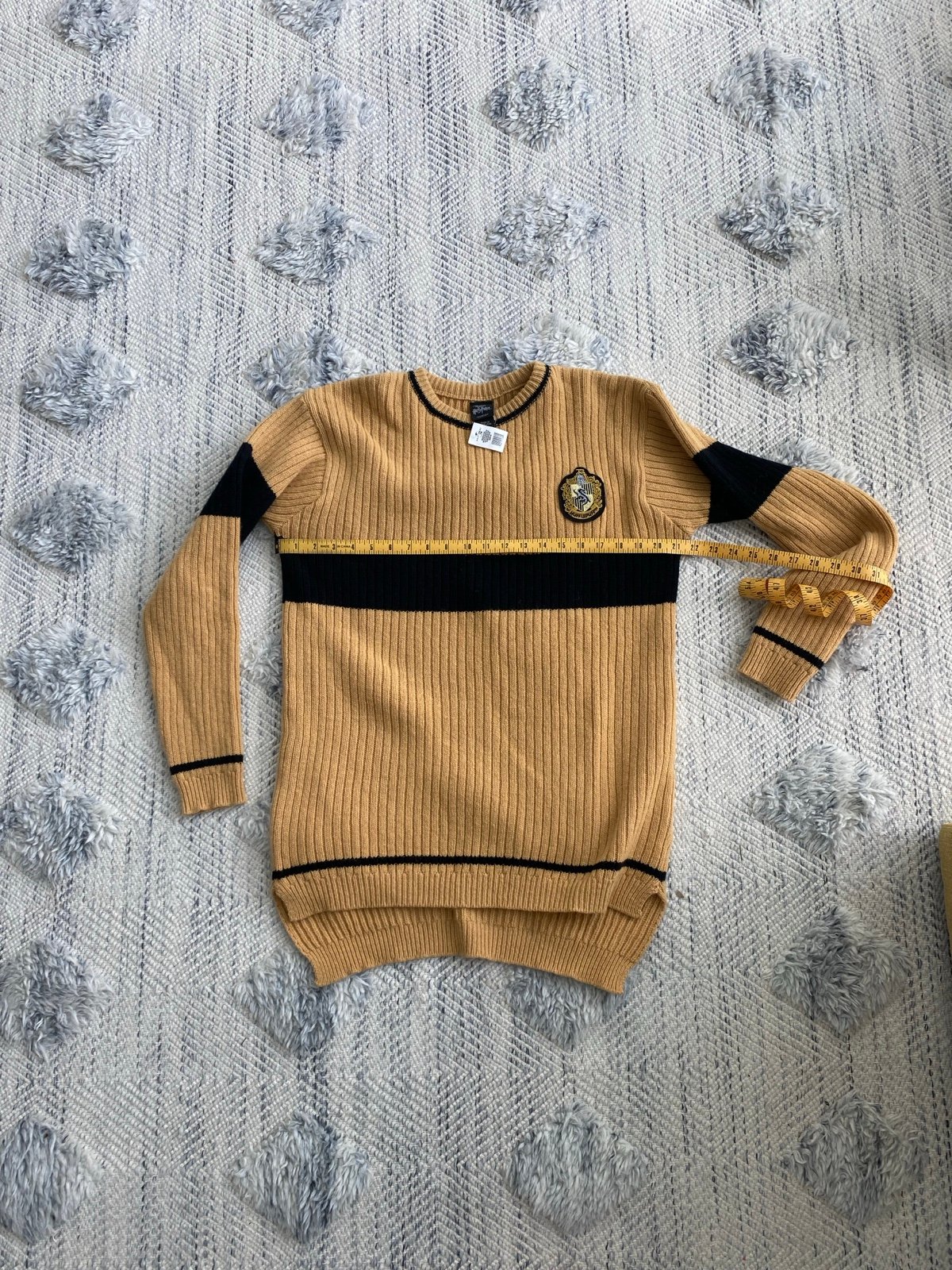 Harry Potter Universal Studios Hufflepuff Quidditch Sweater ScotlandWool XXL nwt