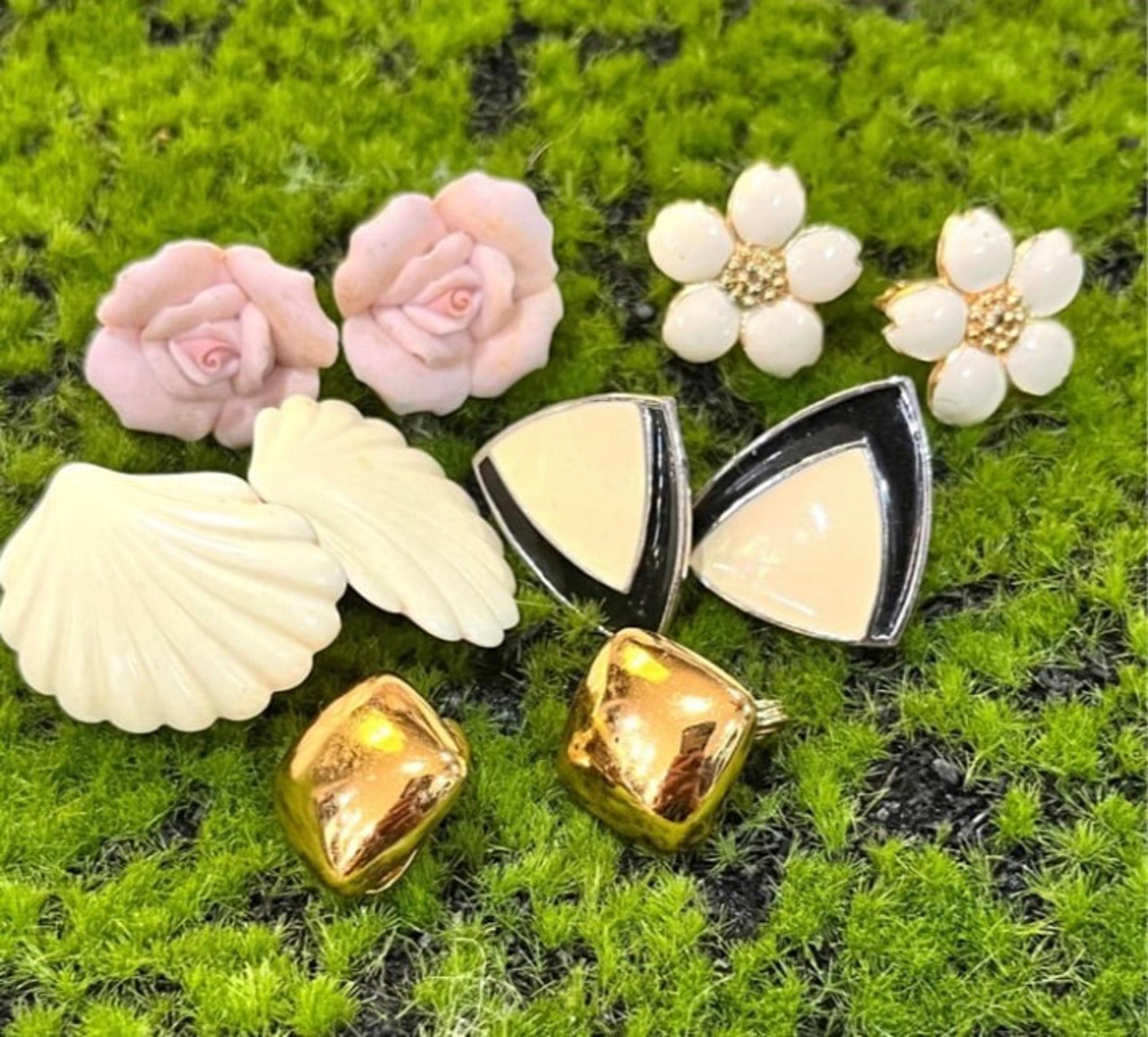 Vintage clip-on earrings jewelry set