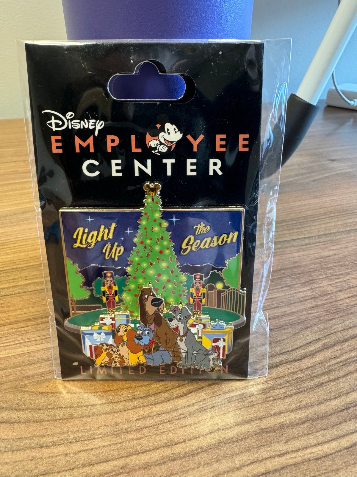 Disney Light Up the Season Lady and the Tramp (Limited Edition 250) Pin