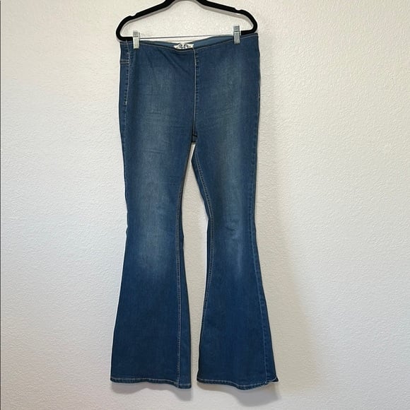 We The Free Women's Blue Flared Jeans 30