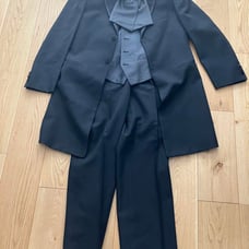 Tuxedo Verita suit set size Y6