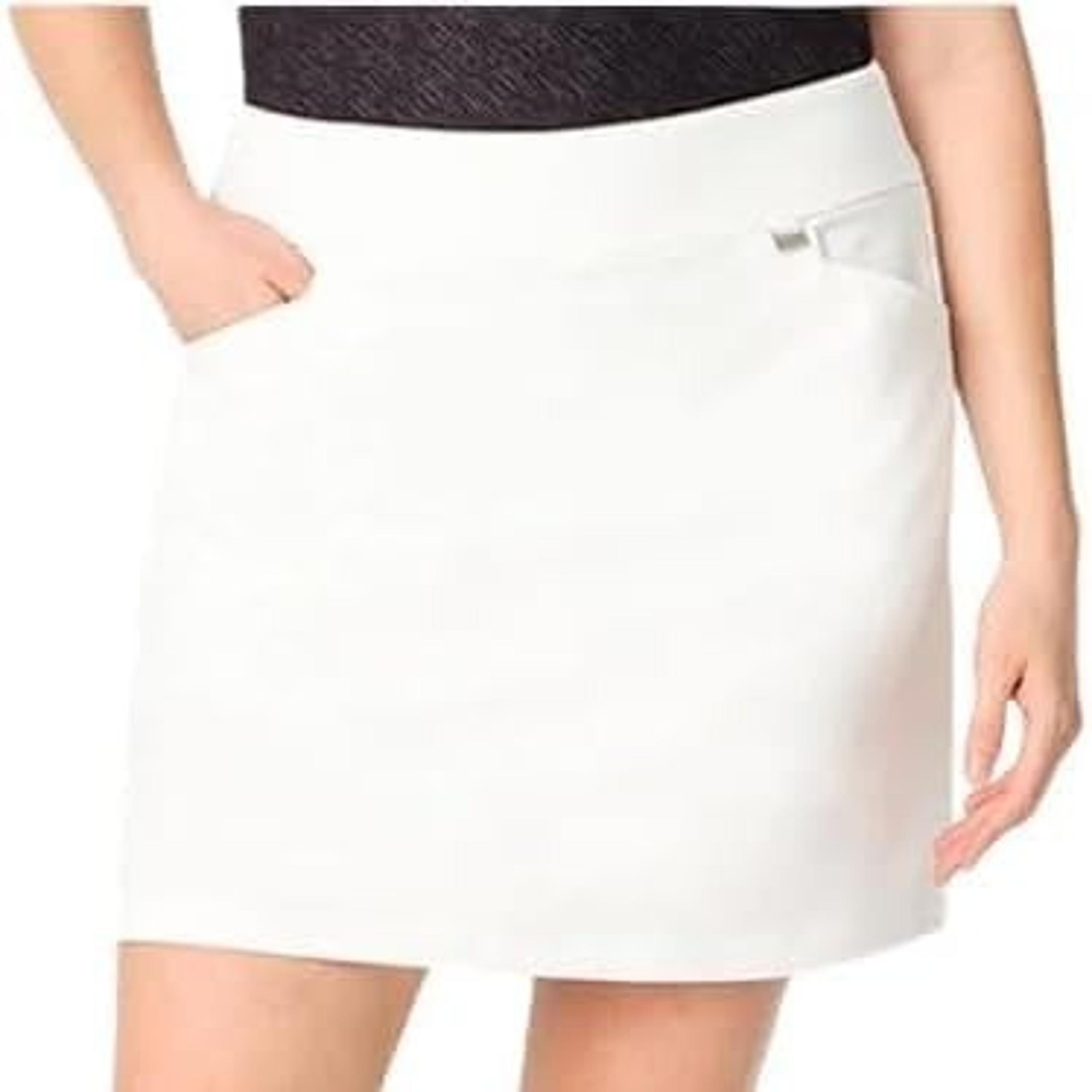 NWT Greg Norman Women's Tennis Golf Activewear Skort White Size M $65 4HL29