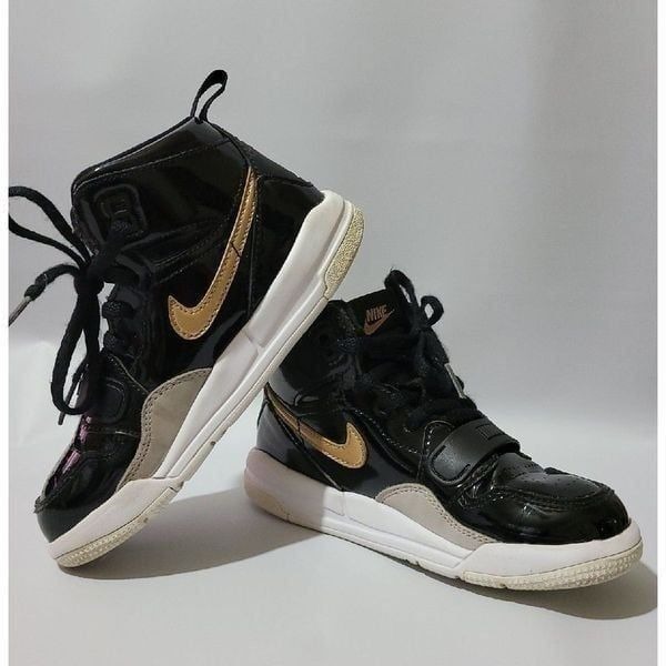 Nike Air Jordan Legacy 312 11C