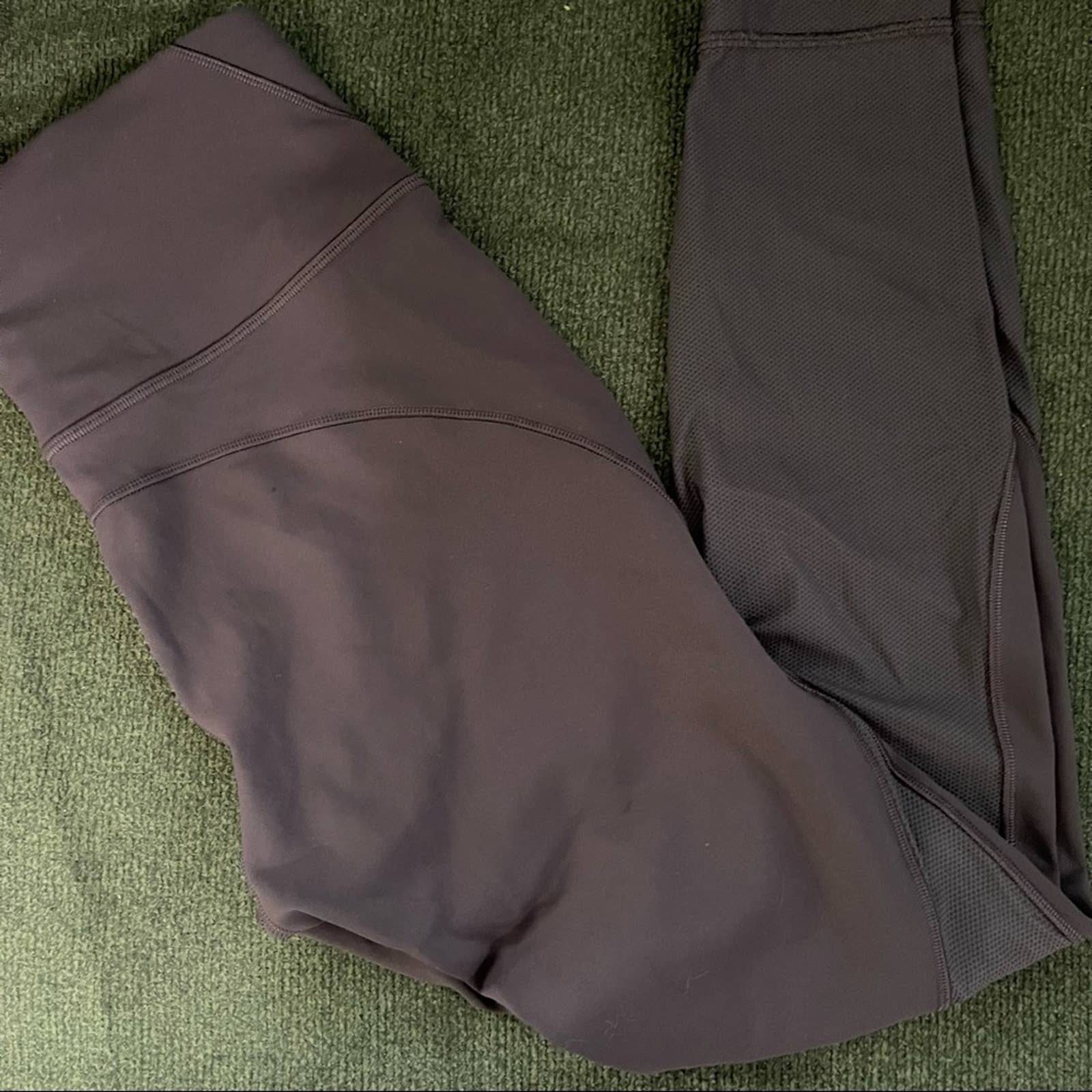 Lululemon grape thistle mesh leggings 23” inseam wunder under size 6