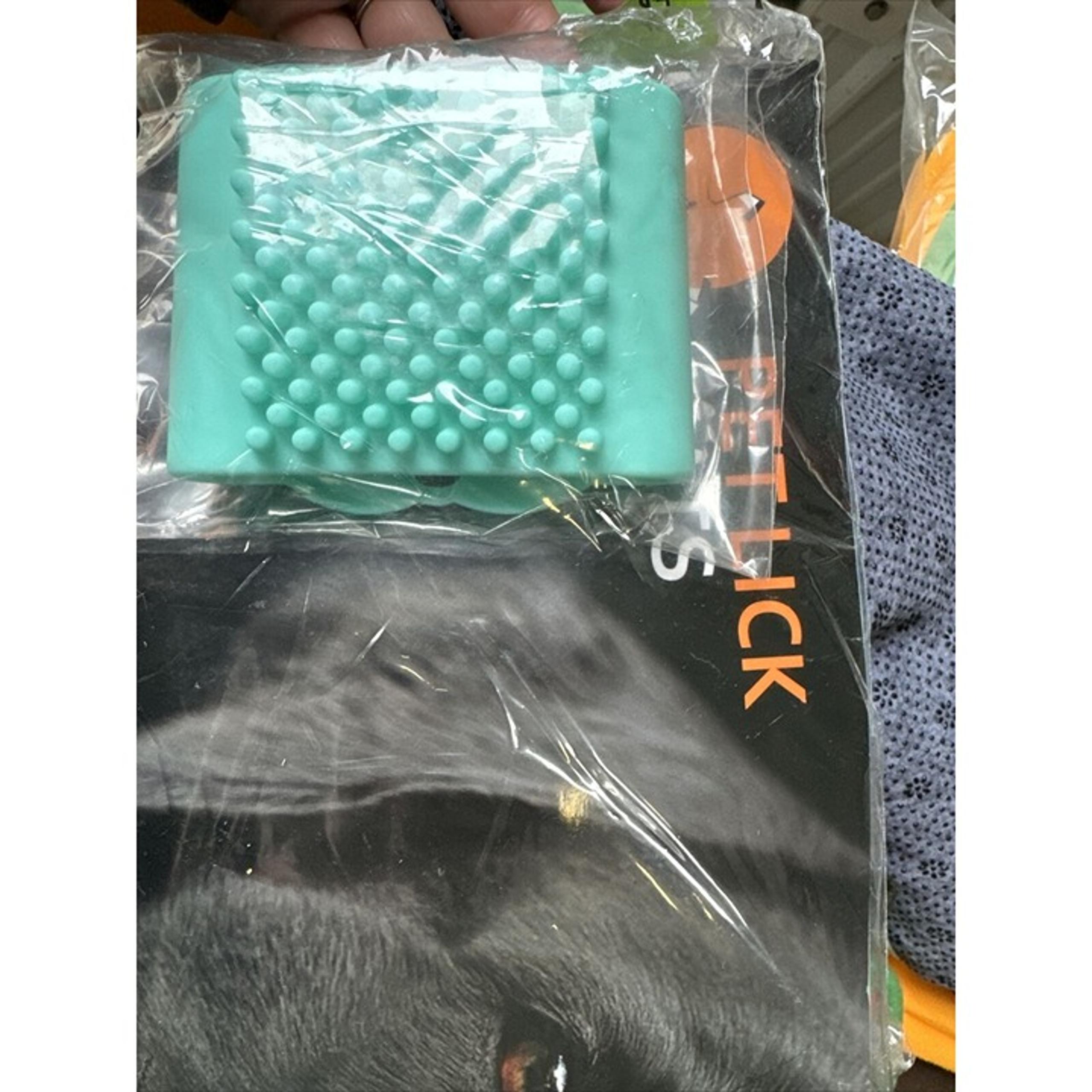 Pet Lick Mat With Massager In Blue. Puppies. Dogs. Food Grade Silicone NonSlip