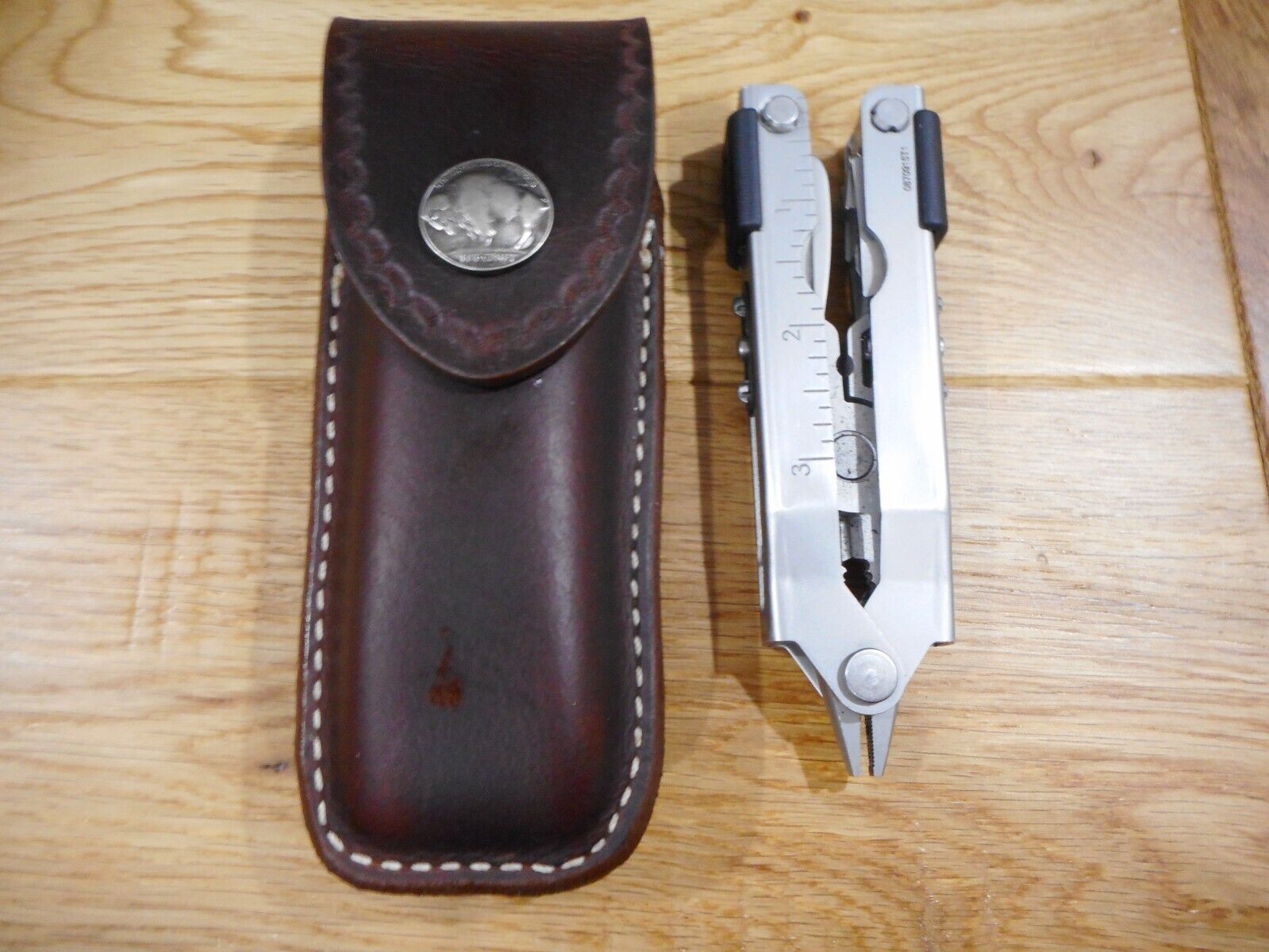 Gerber MP600 or Diesel multi tool leather sheath. Sheath only. Buffalo snap