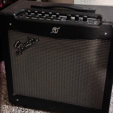 Fender guitar mustang ii amp