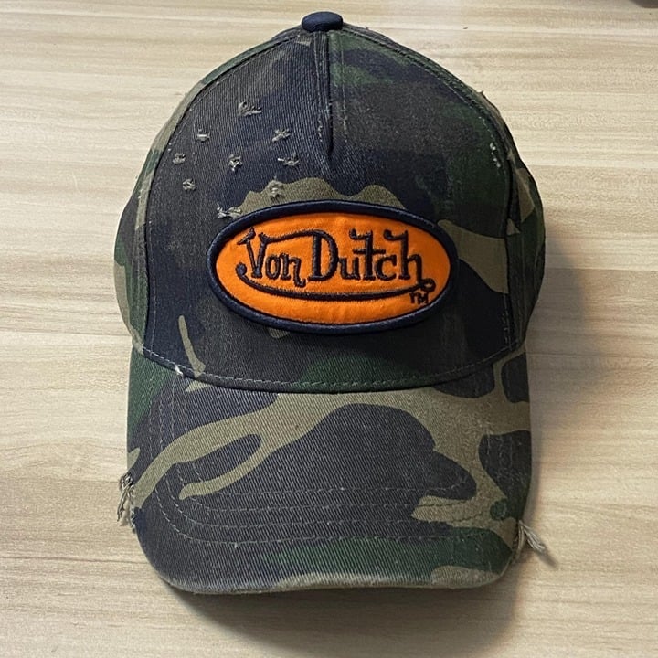 Von Dutch hat