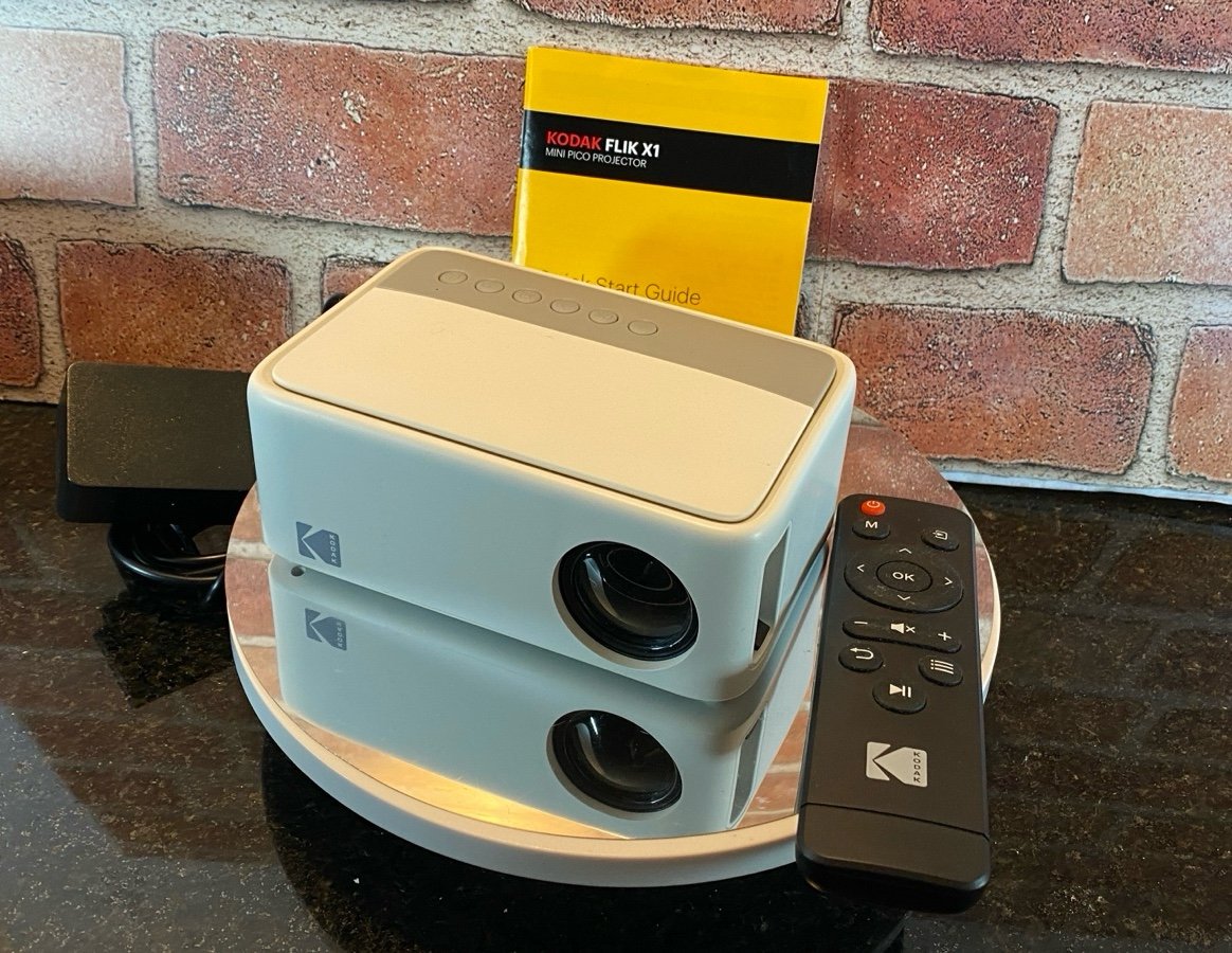 KODAK FLIK X1 Portable Mini Pico Projector
