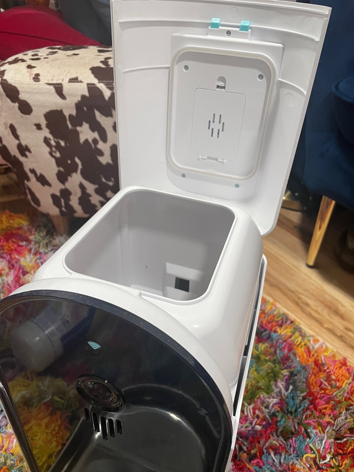 Small pet automatic feeder