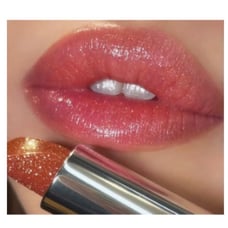 MAC Fizzy feels lip balm “taste for bubbles”