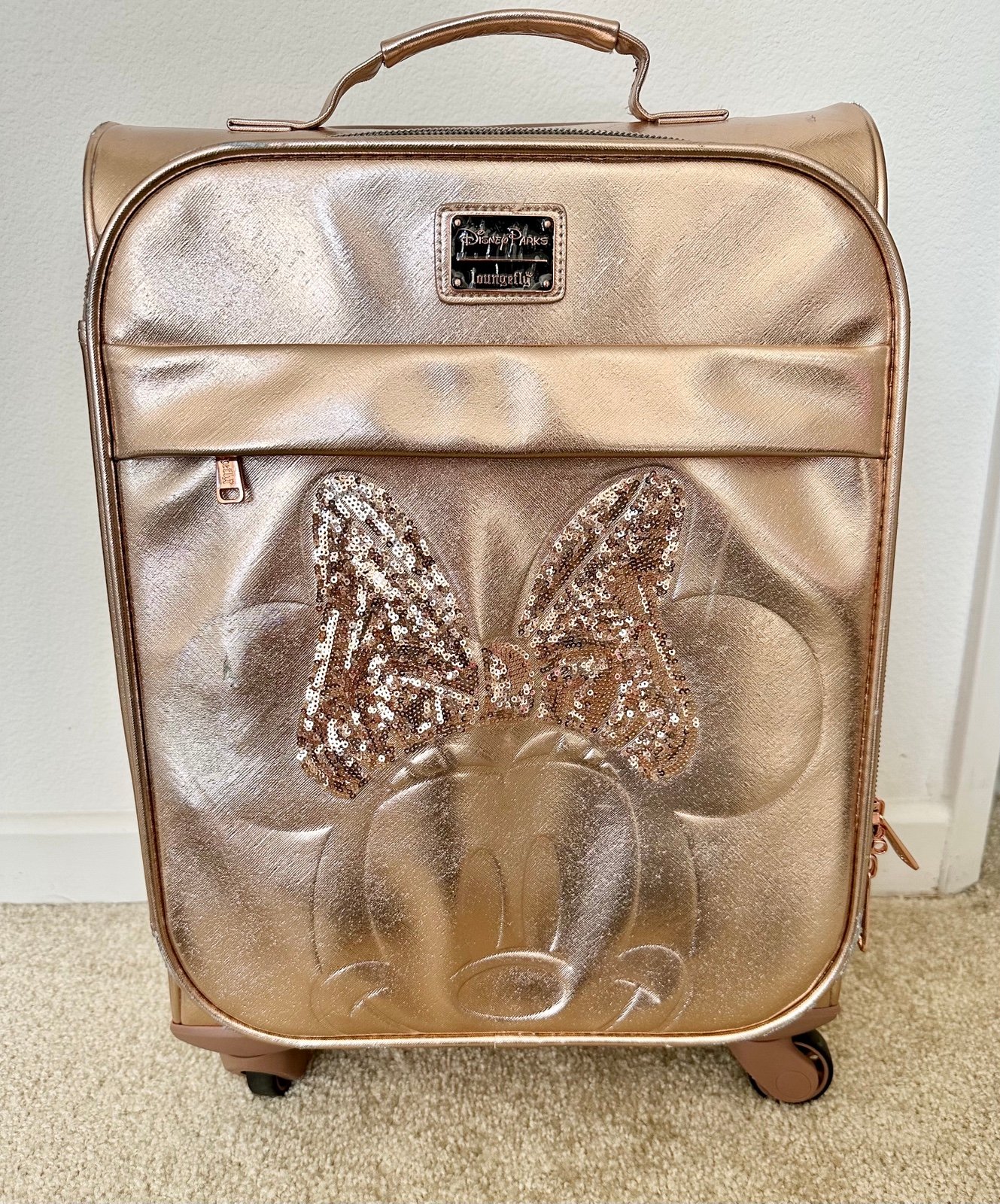 minnie mouse hand luggage