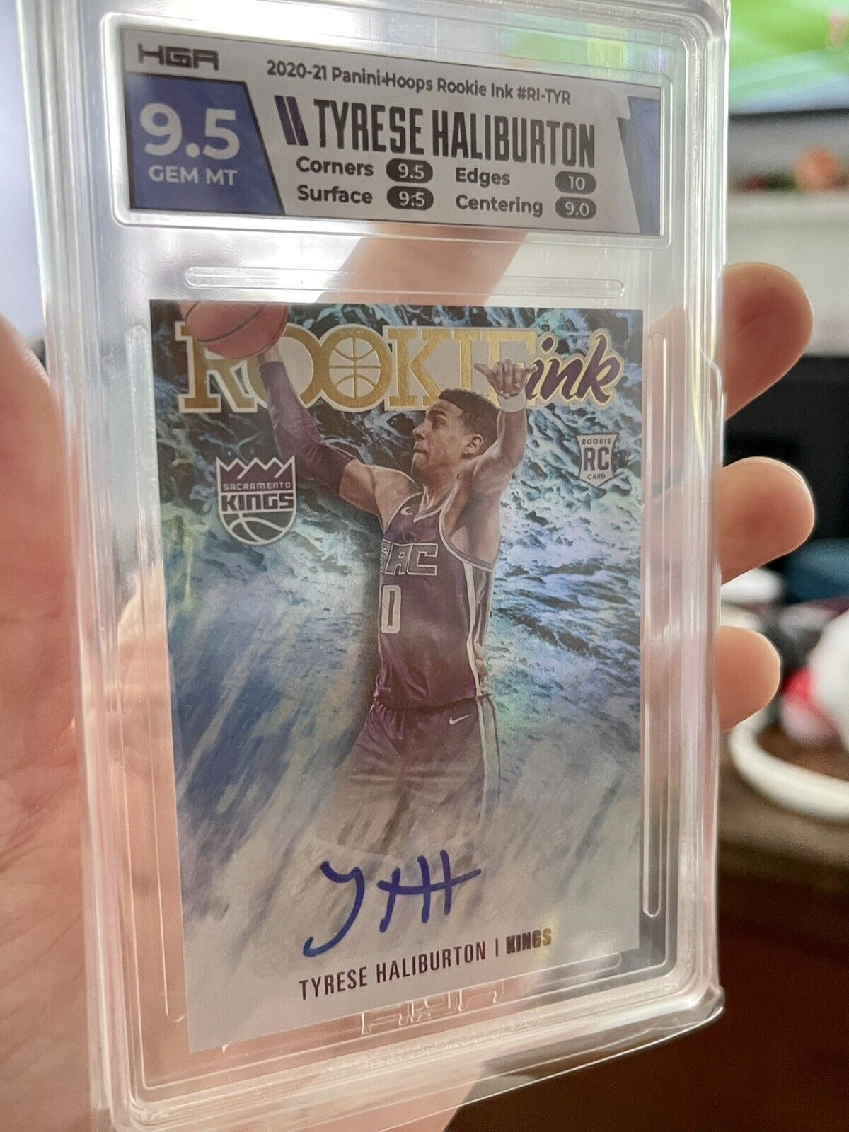 Tyrese Haliburton Rookie Ink Auto KINGS HGA Gem Mt 9.5 / Auto 10