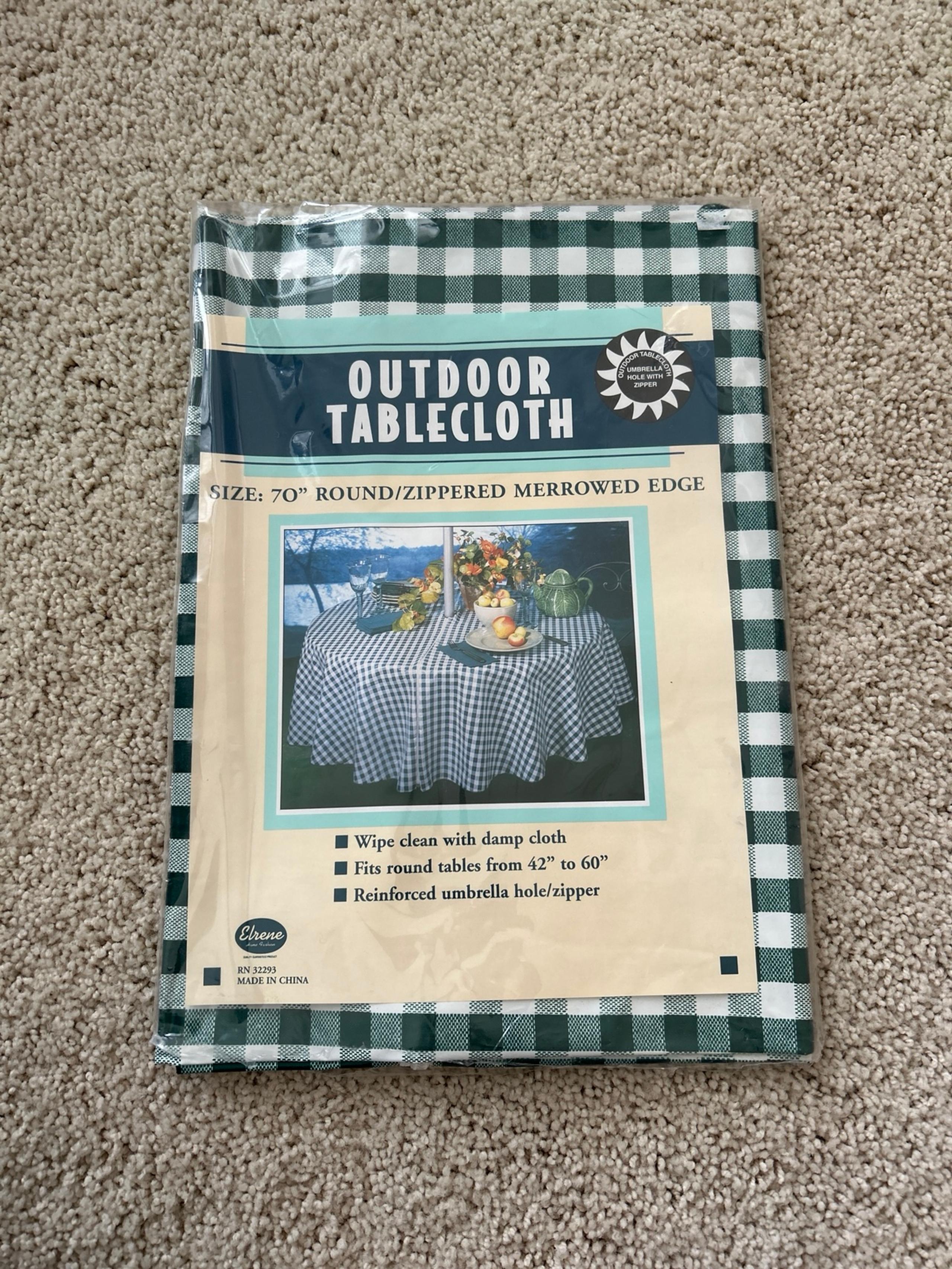 Never used outdoor round tablecloth