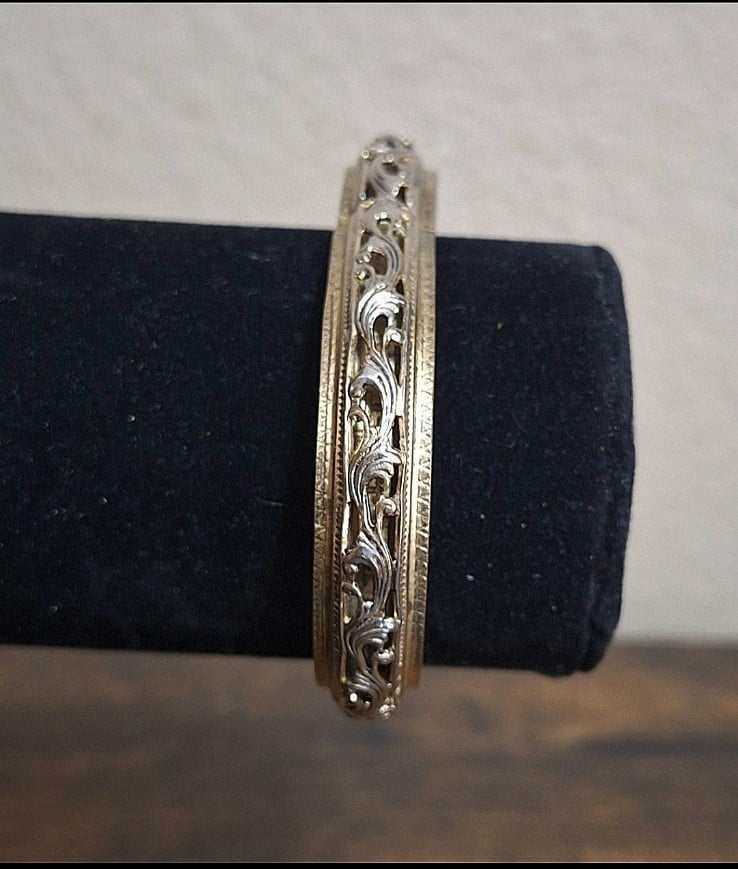 Beautiful Vintage 1950's Whiting & Davis Two Tone Leaf
