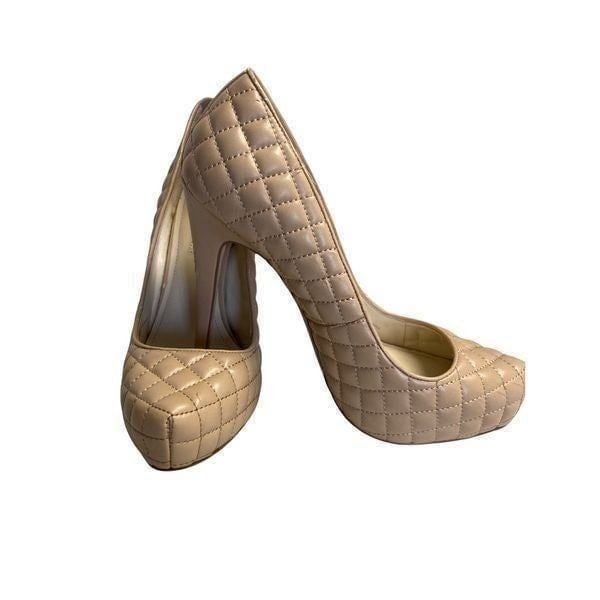BCBGeneration, Pixie Style, Cream/ Tan, Quilted Pattern, stiletto, heels, Sz 8M,