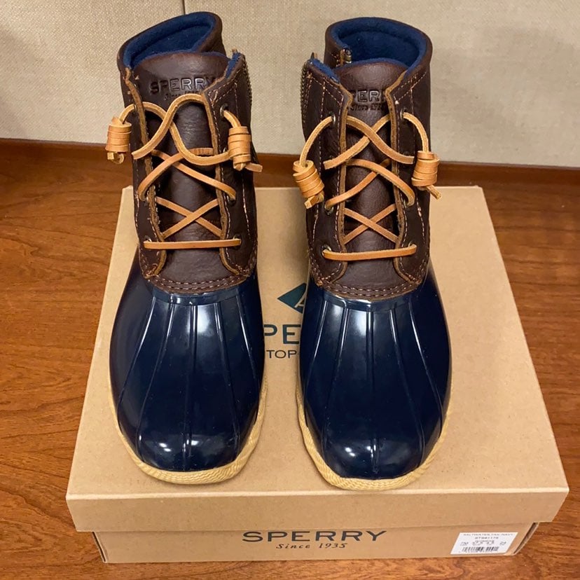 Sperry Saltwater Duck boots women size 6