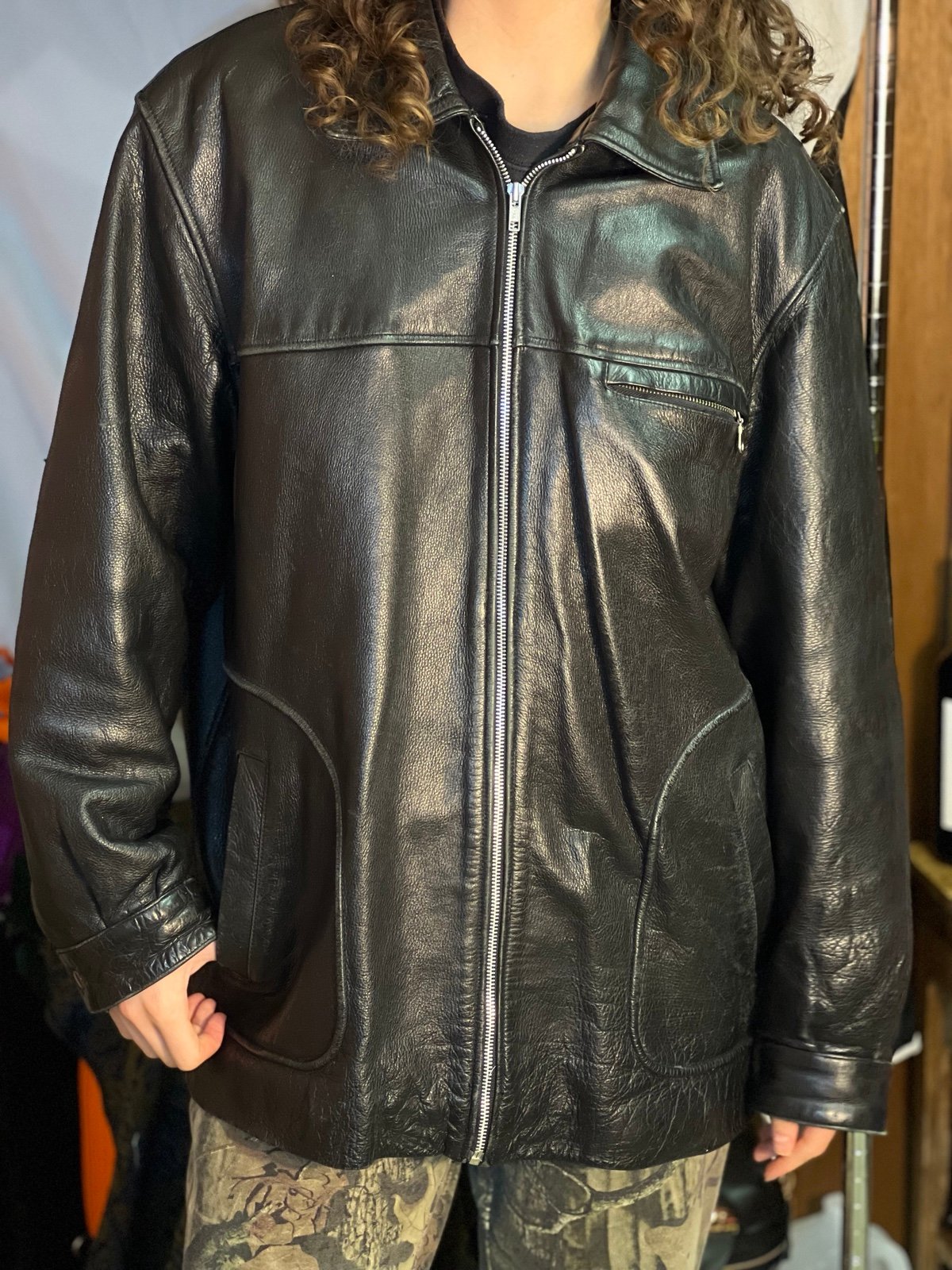 Black leather jacket with white accents | Size: 2XL