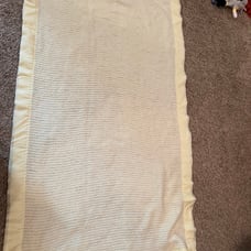 Vintage Carter’s satin liner blanket 57x31