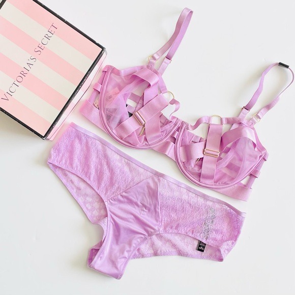 36D MEDIUM Victoria’s Secret lilac bra set