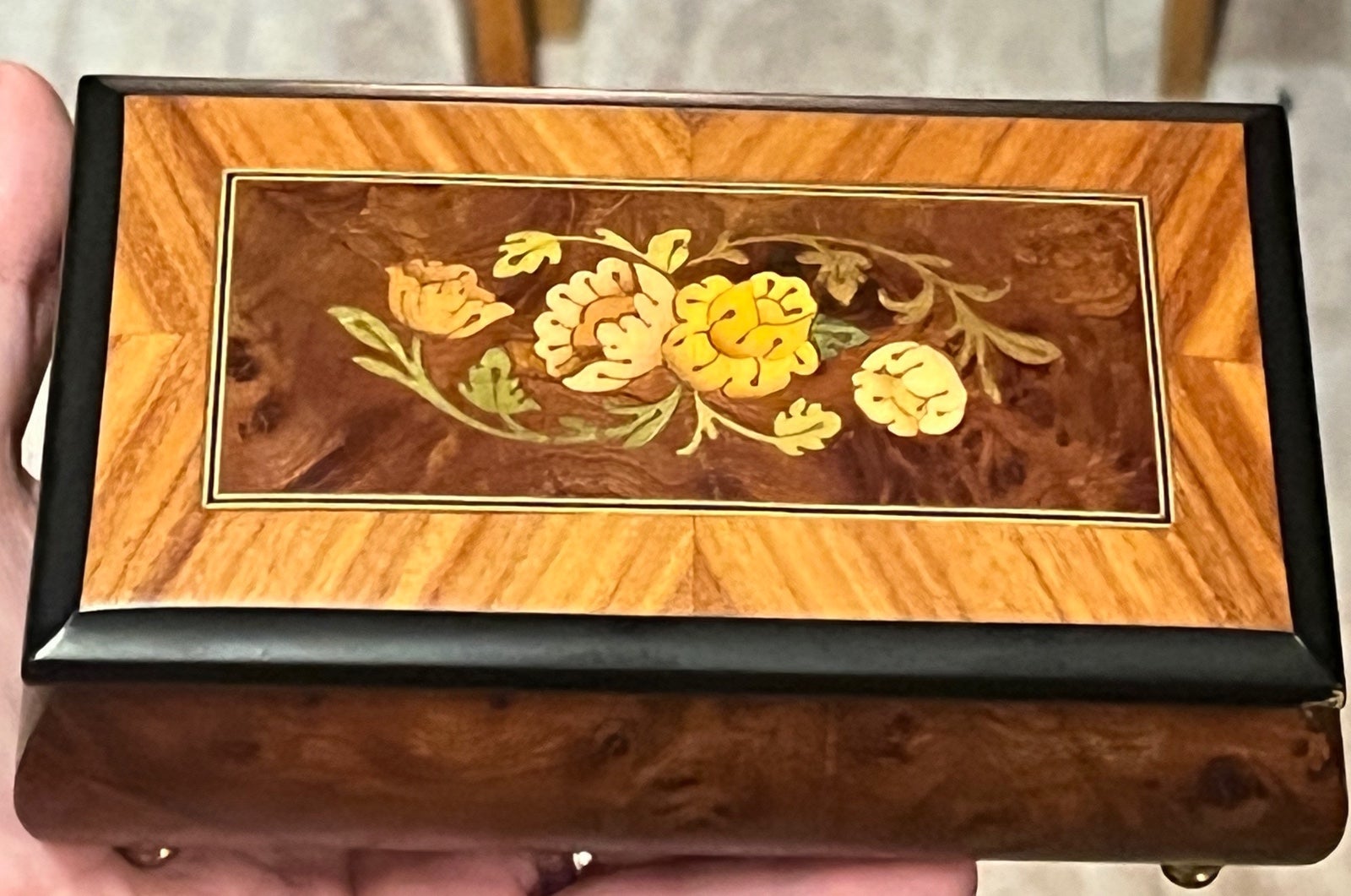 Rare Vintage Italian Inlaid wood w/flowers jewelry/music box Rare!